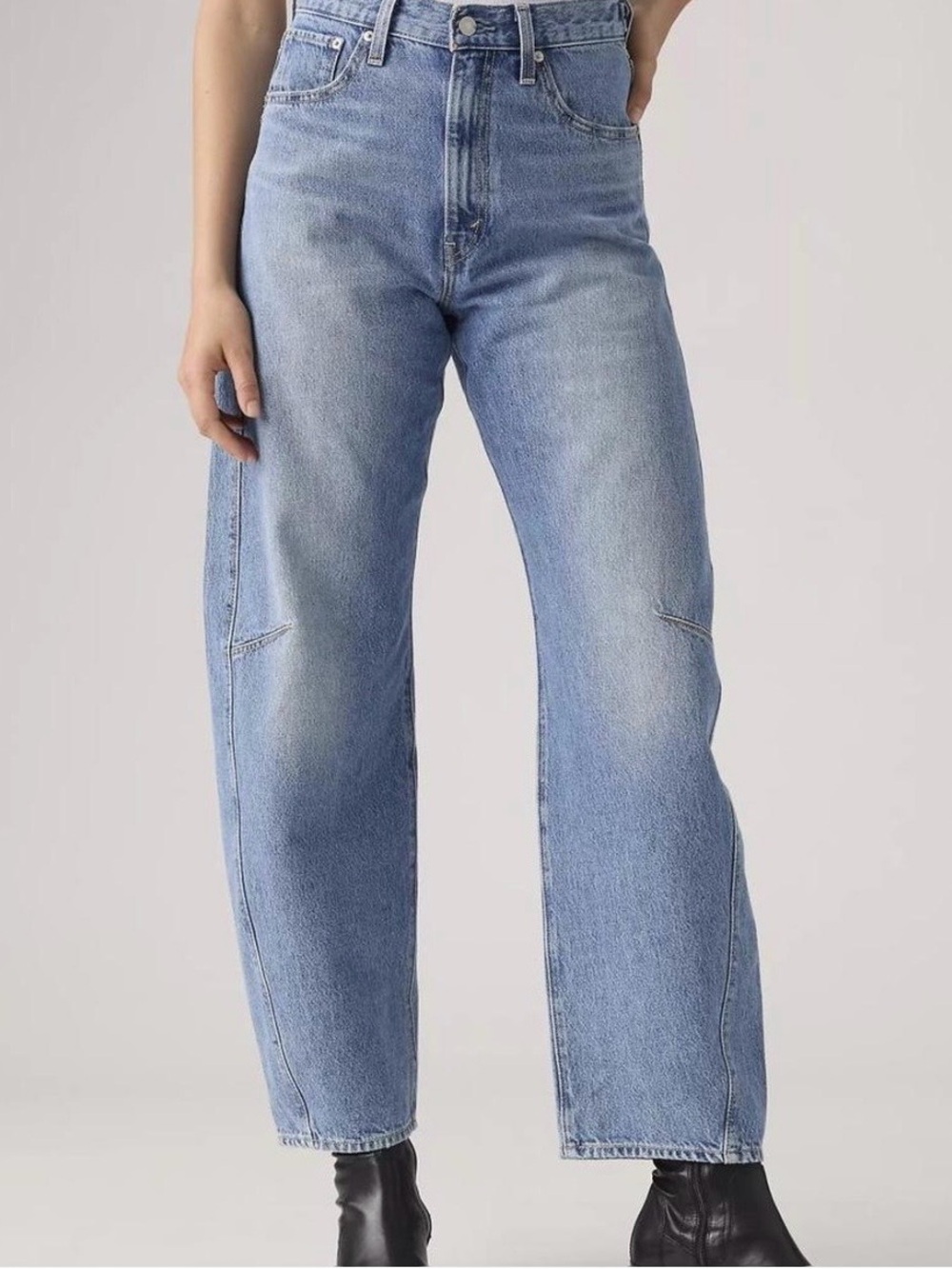 Levi's Cinch Barrel Jeans